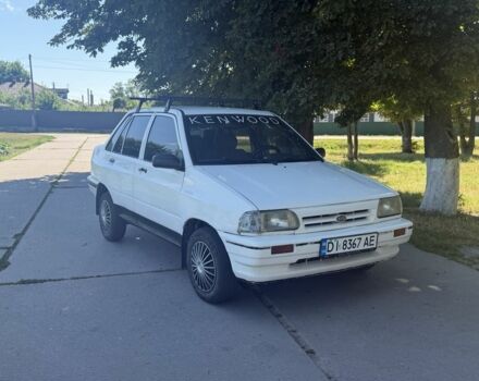 Белый Киа Прайд, объемом двигателя 1.3 л и пробегом 105 тыс. км за 750 $, фото 1 на Automoto.ua
