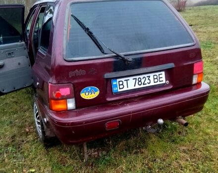 Красный Киа Прайд, объемом двигателя 1.3 л и пробегом 80 тыс. км за 1400 $, фото 4 на Automoto.ua