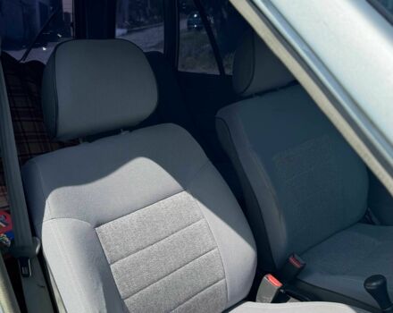 Сірий Кіа Прайд, об'ємом двигуна 1.3 л та пробігом 300 тис. км за 1500 $, фото 3 на Automoto.ua