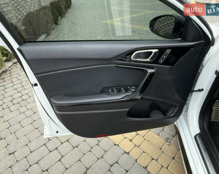 Белый Киа Про Сид, объемом двигателя 1.6 л и пробегом 203 тыс. км за 16700 $, фото 15 на Automoto.ua