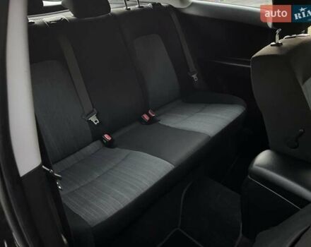 Чорний Кіа Про Сід, об'ємом двигуна 1.58 л та пробігом 185 тис. км за 5900 $, фото 17 на Automoto.ua