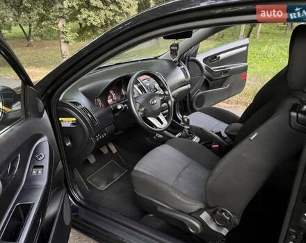 Чорний Кіа Про Сід, об'ємом двигуна 1.58 л та пробігом 185 тис. км за 5900 $, фото 20 на Automoto.ua