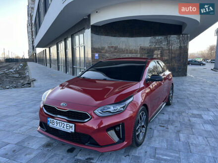Киа Про Сид 2019 в Киеве на Automoto.ua Красный Киа Про Сид, объемом двигателя 1.35 л и пробегом 125 тыс. км за 17999 $, фото 1 на Automoto.ua