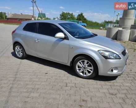 Сірий Кіа Про Сід, об'ємом двигуна 0 л та пробігом 175 тис. км за 8800 $, фото 4 на Automoto.ua