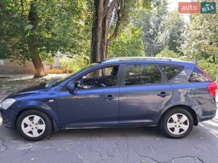 Синий Киа Про Сид, объемом двигателя 1.59 л и пробегом 260 тыс. км за 5500 $, фото 1 на Automoto.ua