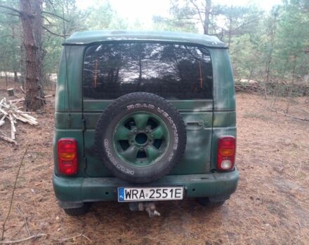 Зелений Кіа Ретона, об'ємом двигуна 2 л та пробігом 235 тис. км за 2500 $, фото 2 на Automoto.ua