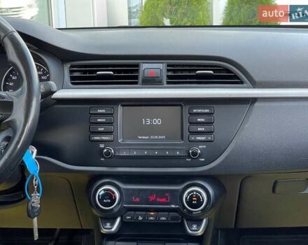 Белый Киа Rio X-Line, объемом двигателя 1.6 л и пробегом 99 тыс. км за 12600 $, фото 52 на Automoto.ua