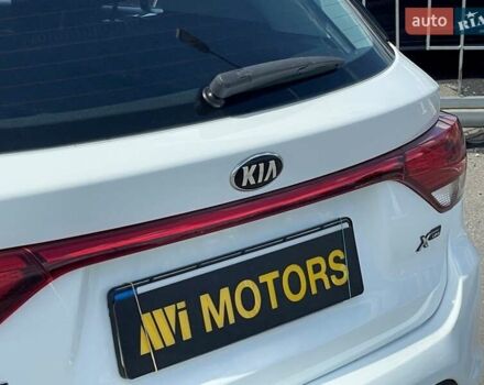 Белый Киа Rio X-Line, объемом двигателя 1.6 л и пробегом 99 тыс. км за 12600 $, фото 17 на Automoto.ua