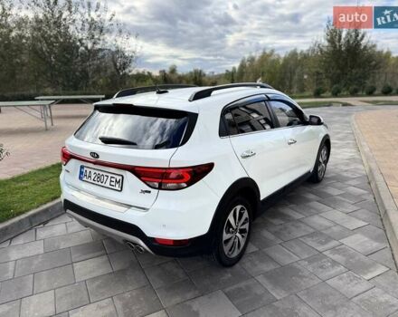 Білий Кіа Rio X-Line, об'ємом двигуна 1.59 л та пробігом 35 тис. км за 16500 $, фото 7 на Automoto.ua