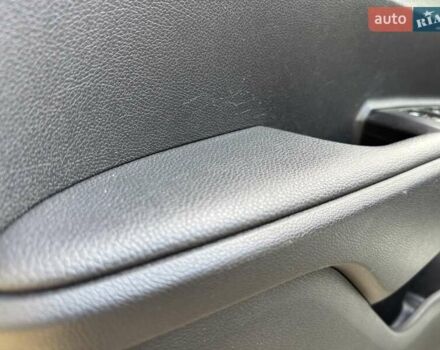 Белый Киа Rio X-Line, объемом двигателя 1.59 л и пробегом 35 тыс. км за 16500 $, фото 35 на Automoto.ua