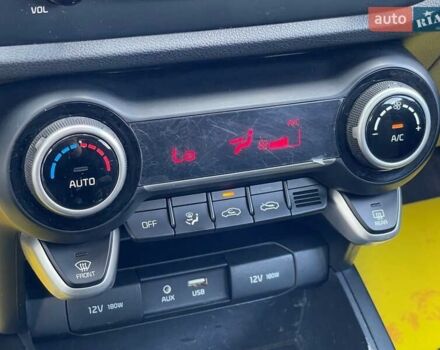 Белый Киа Rio X-Line, объемом двигателя 1.6 л и пробегом 99 тыс. км за 12600 $, фото 28 на Automoto.ua