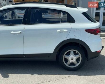 Белый Киа Rio X-Line, объемом двигателя 1.6 л и пробегом 99 тыс. км за 12600 $, фото 12 на Automoto.ua