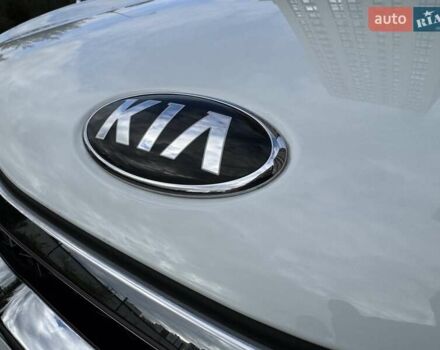 Белый Киа Rio X-Line, объемом двигателя 1.59 л и пробегом 35 тыс. км за 16500 $, фото 27 на Automoto.ua