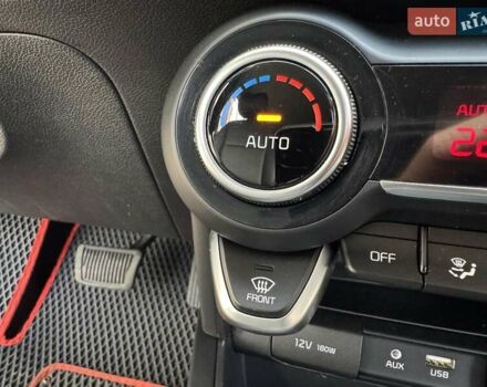 Белый Киа Rio X-Line, объемом двигателя 1.59 л и пробегом 35 тыс. км за 16500 $, фото 50 на Automoto.ua