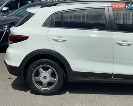 Белый Киа Rio X-Line, объемом двигателя 1.6 л и пробегом 99 тыс. км за 12600 $, фото 13 на Automoto.ua