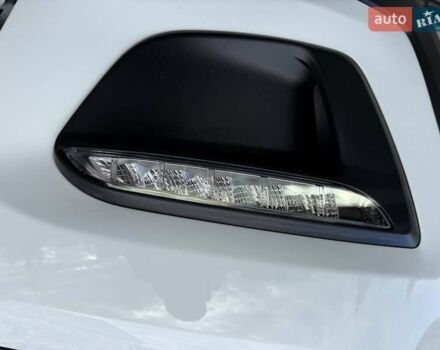 Белый Киа Rio X-Line, объемом двигателя 1.59 л и пробегом 36 тыс. км за 16500 $, фото 39 на Automoto.ua