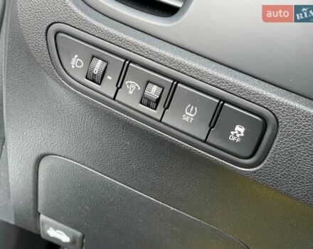 Белый Киа Rio X-Line, объемом двигателя 1.6 л и пробегом 99 тыс. км за 12600 $, фото 35 на Automoto.ua