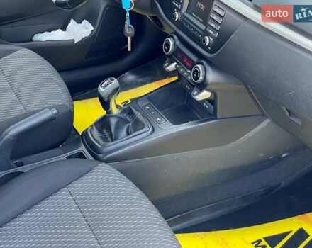 Белый Киа Rio X-Line, объемом двигателя 1.6 л и пробегом 99 тыс. км за 12600 $, фото 47 на Automoto.ua