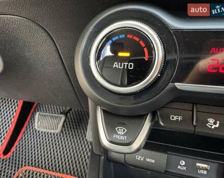 Белый Киа Rio X-Line, объемом двигателя 1.59 л и пробегом 35 тыс. км за 16500 $, фото 47 на Automoto.ua