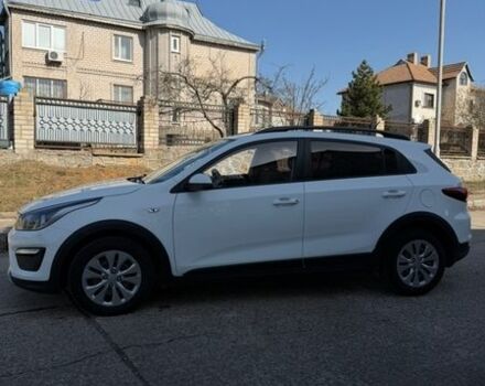 Белый Киа Rio X-Line, объемом двигателя 1.6 л и пробегом 46 тыс. км за 16400 $, фото 2 на Automoto.ua
