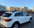 Білий Кіа Rio X-Line, об'ємом двигуна 1.6 л та пробігом 46 тис. км за 15600 $, фото 4 на Automoto.ua