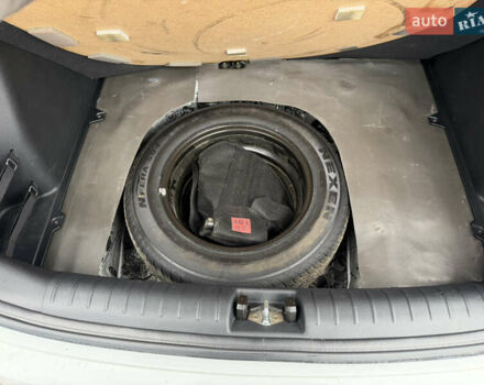 Белый Киа Rio X-Line, объемом двигателя 1.6 л и пробегом 82 тыс. км за 15999 $, фото 35 на Automoto.ua