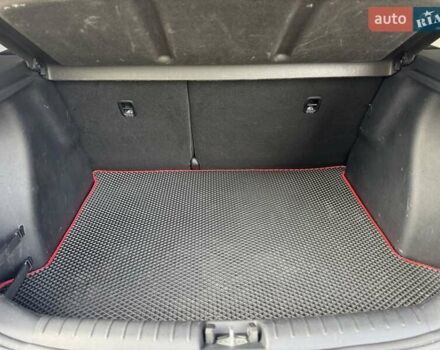 Белый Киа Rio X-Line, объемом двигателя 1.59 л и пробегом 36 тыс. км за 16500 $, фото 7 на Automoto.ua