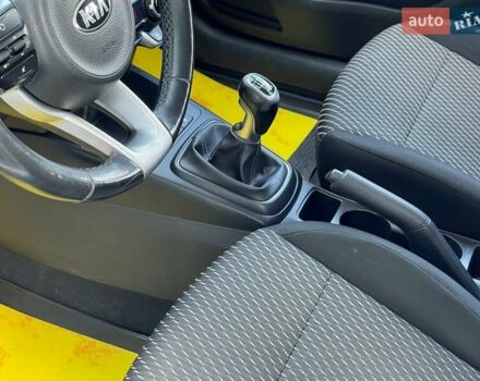 Белый Киа Rio X-Line, объемом двигателя 1.6 л и пробегом 99 тыс. км за 12600 $, фото 32 на Automoto.ua
