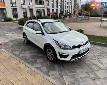 Білий Кіа Rio X-Line, об'ємом двигуна 1.59 л та пробігом 35 тис. км за 16500 $, фото 5 на Automoto.ua