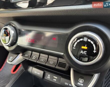 Белый Киа Rio X-Line, объемом двигателя 1.59 л и пробегом 36 тыс. км за 16500 $, фото 17 на Automoto.ua