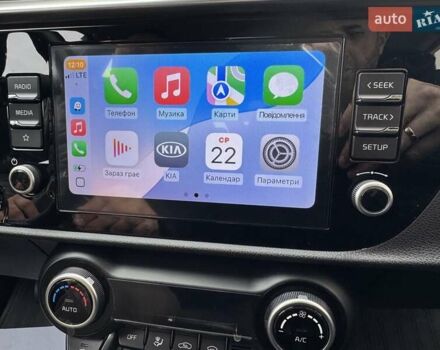 Белый Киа Rio X-Line, объемом двигателя 1.6 л и пробегом 6 тыс. км за 19900 $, фото 8 на Automoto.ua