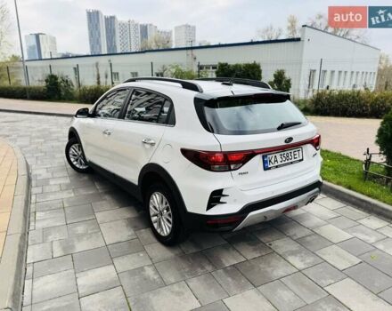 Белый Киа Rio X-Line, объемом двигателя 1.6 л и пробегом 6 тыс. км за 19900 $, фото 3 на Automoto.ua
