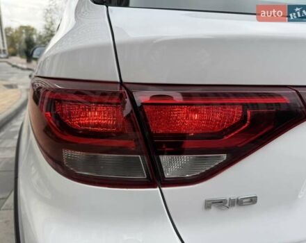 Белый Киа Rio X-Line, объемом двигателя 1.6 л и пробегом 6 тыс. км за 19900 $, фото 58 на Automoto.ua