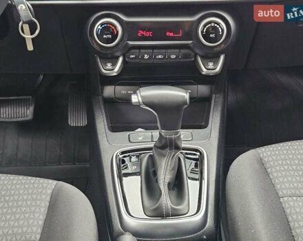 Білий Кіа Rio X-Line, об'ємом двигуна 1.59 л та пробігом 87 тис. км за 17500 $, фото 41 на Automoto.ua