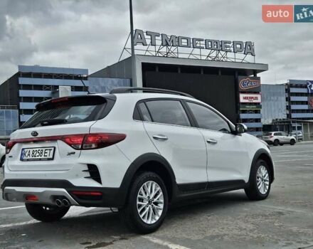 Білий Кіа Rio X-Line, об'ємом двигуна 1.59 л та пробігом 87 тис. км за 17500 $, фото 11 на Automoto.ua