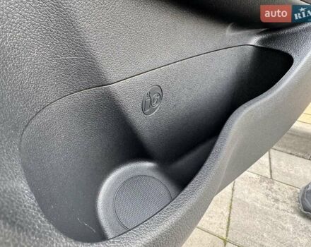 Белый Киа Rio X-Line, объемом двигателя 1.6 л и пробегом 6 тыс. км за 19900 $, фото 20 на Automoto.ua