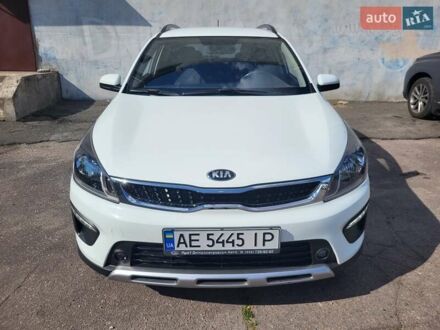 Киа Rio X-Line 2018 в Днепре (Днепропетровске) на Automoto.ua Белый Киа Rio X-Line, объемом двигателя 0 л и пробегом 53 тыс. км за 15000 $, фото 1 на Automoto.ua