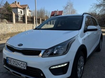 Белый Киа Rio X-Line, объемом двигателя 1.6 л и пробегом 46 тыс. км за 16400 $, фото 1 на Automoto.ua