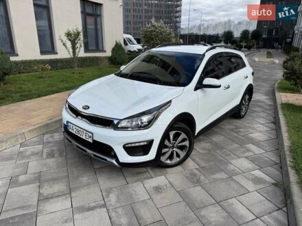 Киа Rio X-Line 2018 в Киеве на Automoto.ua Белый Киа Rio X-Line, объемом двигателя 1.59 л и пробегом 35 тыс. км за 16500 $, фото 1 на Automoto.ua