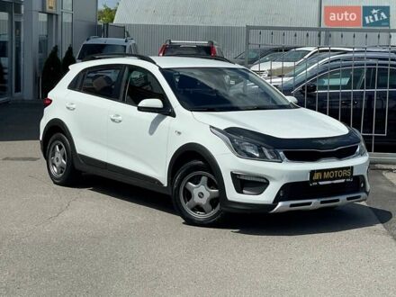 Киа Rio X-Line 2018 в Киеве на Automoto.ua Белый Киа Rio X-Line, объемом двигателя 1.6 л и пробегом 99 тыс. км за 12950 $, фото 1 на Automoto.ua