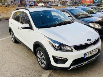 Білий Кіа Rio X-Line, об'ємом двигуна 1.6 л та пробігом 68 тис. км за 18500 $, фото 1 на Automoto.ua