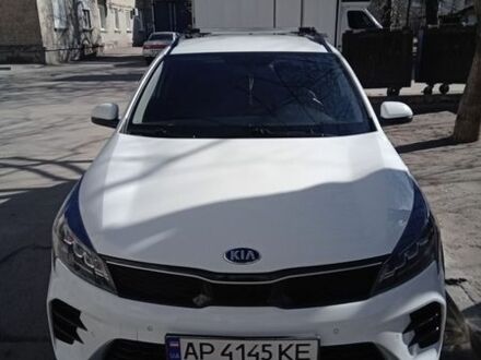 Белый Киа Rio X-Line, объемом двигателя 1.6 л и пробегом 47 тыс. км за 19000 $, фото 1 на Automoto.ua
