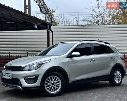 Бежевый Киа Rio X-Line, объемом двигателя 1.6 л и пробегом 39 тыс. км за 16800 $, фото 2 на Automoto.ua