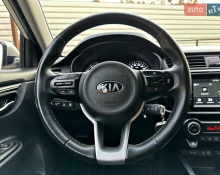 Бежевый Киа Rio X-Line, объемом двигателя 1.6 л и пробегом 39 тыс. км за 16800 $, фото 41 на Automoto.ua