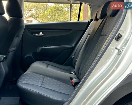 Бежевый Киа Rio X-Line, объемом двигателя 1.6 л и пробегом 39 тыс. км за 16800 $, фото 69 на Automoto.ua