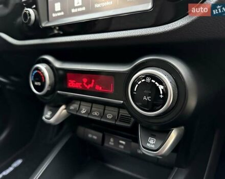 Бежевый Киа Rio X-Line, объемом двигателя 1.6 л и пробегом 39 тыс. км за 16800 $, фото 48 на Automoto.ua