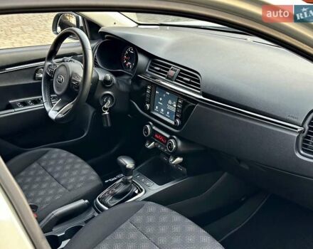 Бежевый Киа Rio X-Line, объемом двигателя 1.6 л и пробегом 39 тыс. км за 16800 $, фото 46 на Automoto.ua