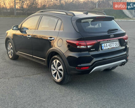 Черный Киа Rio X-Line, объемом двигателя 1.59 л и пробегом 92 тыс. км за 16200 $, фото 7 на Automoto.ua