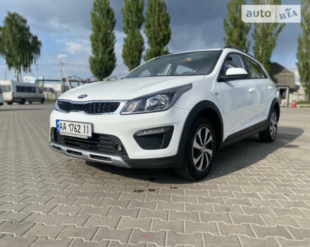 Кіа Rio X-Line, об'ємом двигуна 1.6 л та пробігом 71 тис. км за 14999 $, фото 3 на Automoto.ua