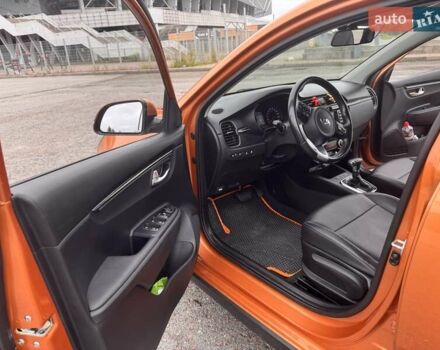 Помаранчевий Кіа Rio X-Line, об'ємом двигуна 1.6 л та пробігом 31 тис. км за 18200 $, фото 62 на Automoto.ua